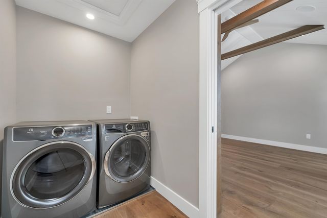 60 White Oaks Rd Unit 11, Laconia, NH 03246