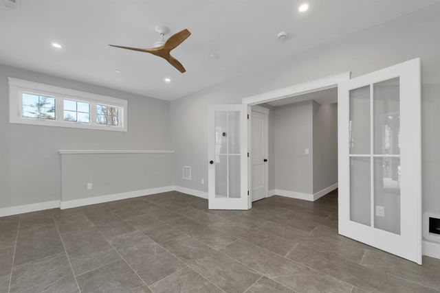 60 White Oaks Rd Unit 11, Laconia, NH 03246