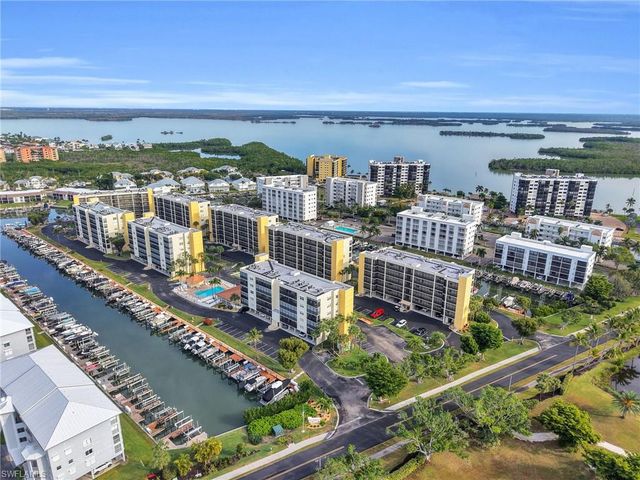 4431 Bay Beach LN # 554, Fort Myers Beach, FL 33931