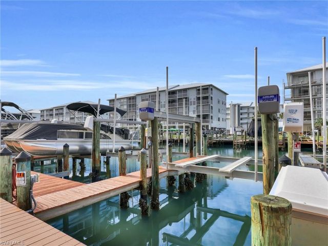 4431 Bay Beach LN # 554, Fort Myers Beach, FL 33931