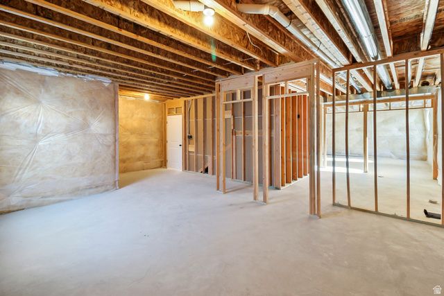 613 S 175 E, Hyde Park, UT 84318