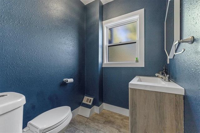 325 Ord Street, Kansas City, MO 64124