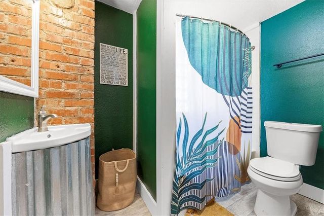 325 Ord Street, Kansas City, MO 64124