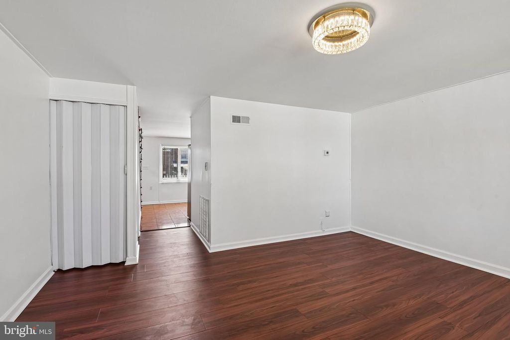 Image 2 of property listing at 7905 EASTDALE RD, Baltimore, MD 21224