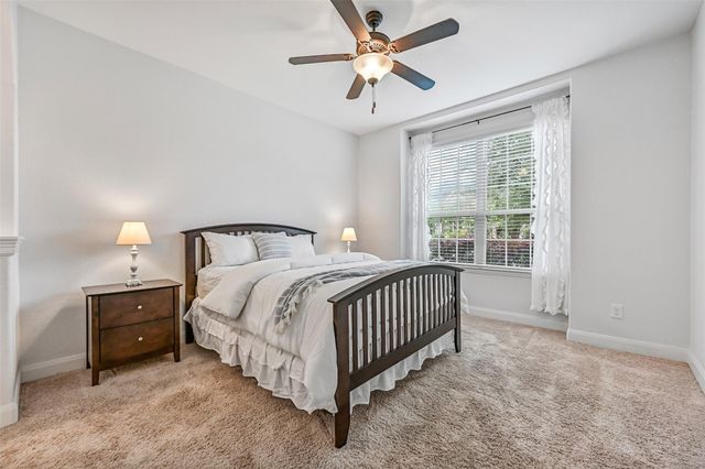 1008 Point Isabel Lane, Friendswood, TX 77546