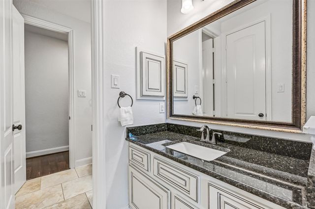 1008 Point Isabel Lane, Friendswood, TX 77546