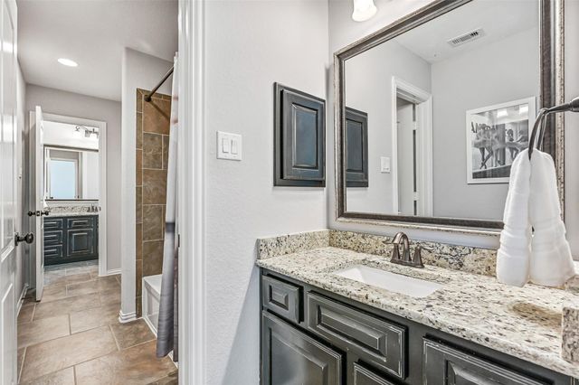 1008 Point Isabel Lane, Friendswood, TX 77546