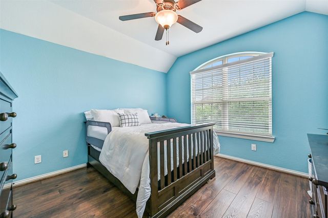 1008 Point Isabel Lane, Friendswood, TX 77546