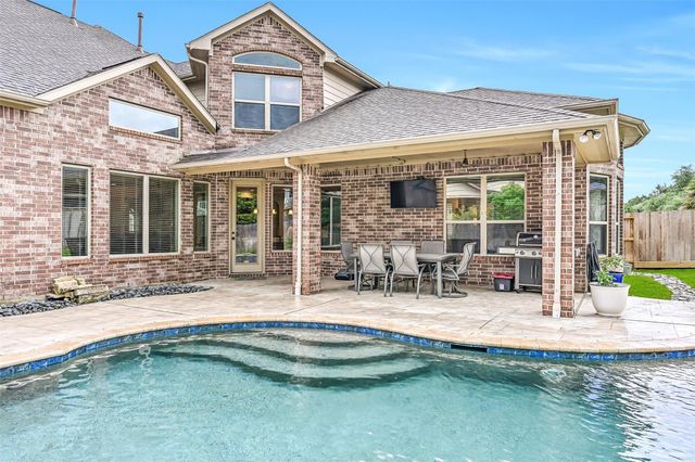 1008 Point Isabel Lane, Friendswood, TX 77546