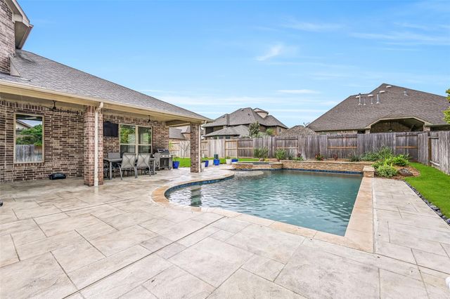 1008 Point Isabel Lane, Friendswood, TX 77546