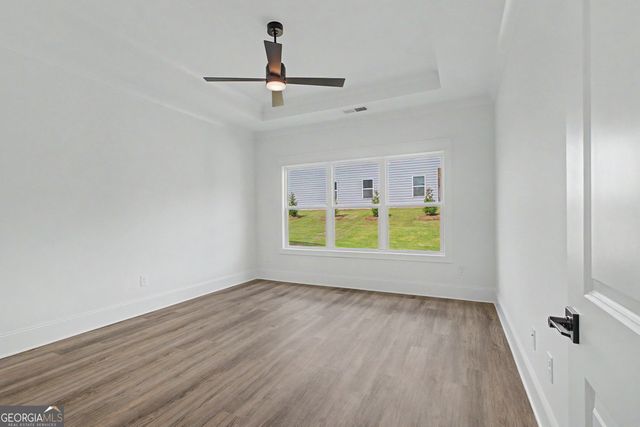 410 Redhaven Drive, Senoia, GA 30276