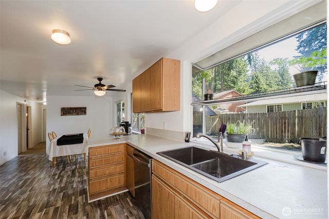 3160 SE Pierson Street, Port Orchard, WA 98366