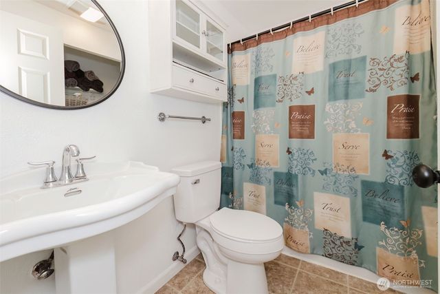 3160 SE Pierson Street, Port Orchard, WA 98366