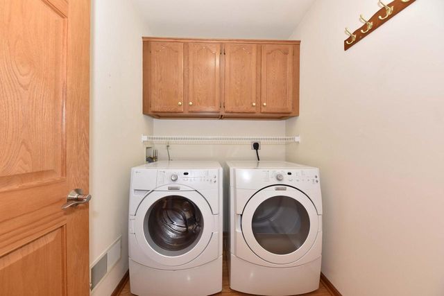 W208N16471 St Andrews COURT, Jackson, WI 53037