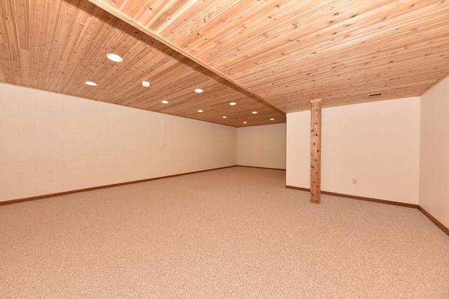 W208N16471 St Andrews COURT, Jackson, WI 53037