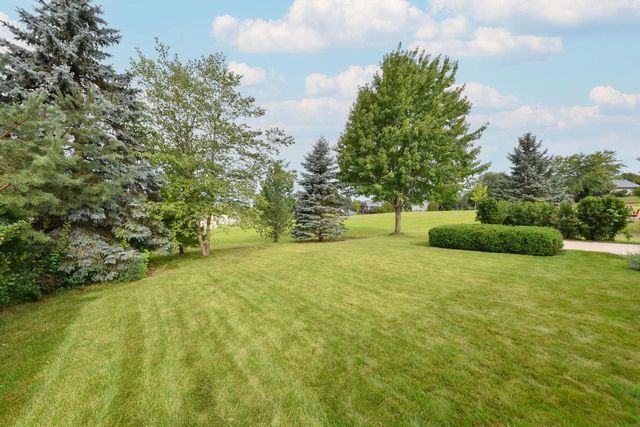 W208N16471 St Andrews COURT, Jackson, WI 53037