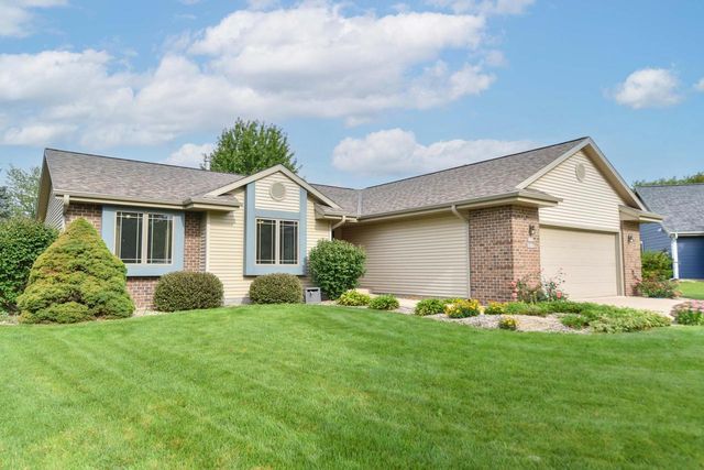 W208N16471 St Andrews COURT, Jackson, WI 53037