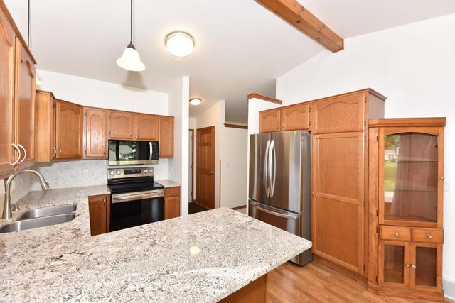 W208N16471 St Andrews COURT, Jackson, WI 53037
