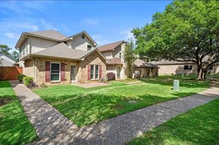6729 Tournament Drive, Houston, TX 77069