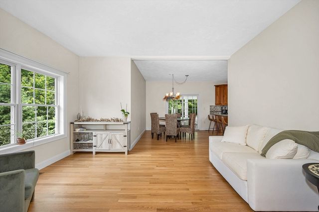 2 Charles Ridge Rd A, Littleton, MA 02466