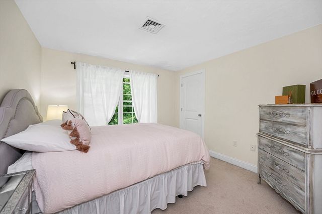 2 Charles Ridge Rd A, Littleton, MA 02466