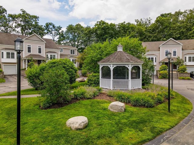 2 Charles Ridge Rd A, Littleton, MA 02466