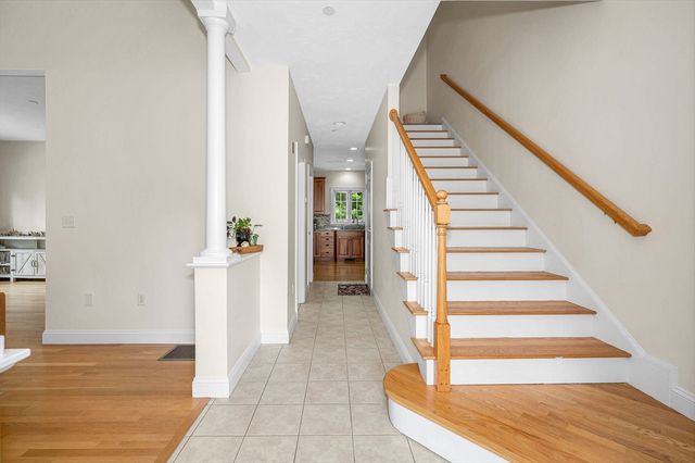 2 Charles Ridge Rd A, Littleton, MA 02466
