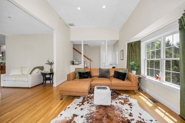 2 Charles Ridge Rd A, Littleton, MA 02466