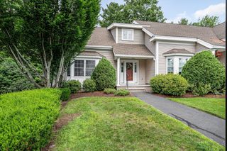 2 Charles Ridge Rd A, Littleton, MA 02466