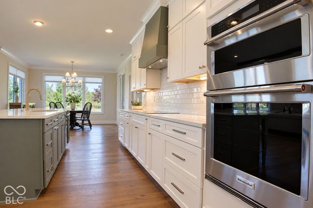 836 Justine Circle W, Indianapolis, IN 46234
