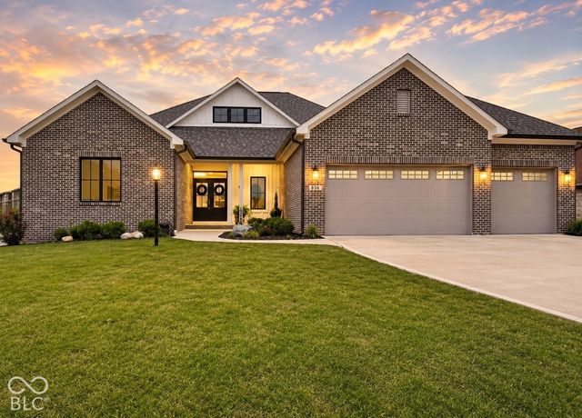836 Justine Circle W, Indianapolis, IN 46234