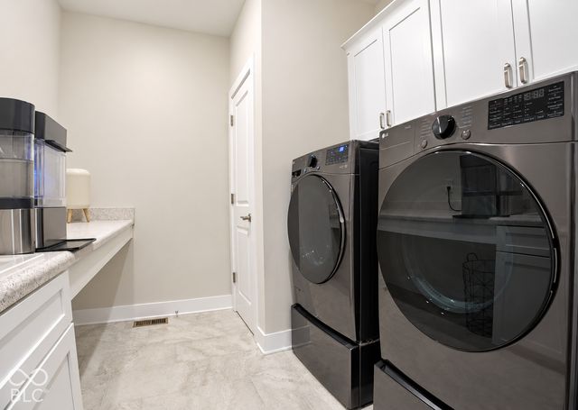 836 Justine Circle W, Indianapolis, IN 46234