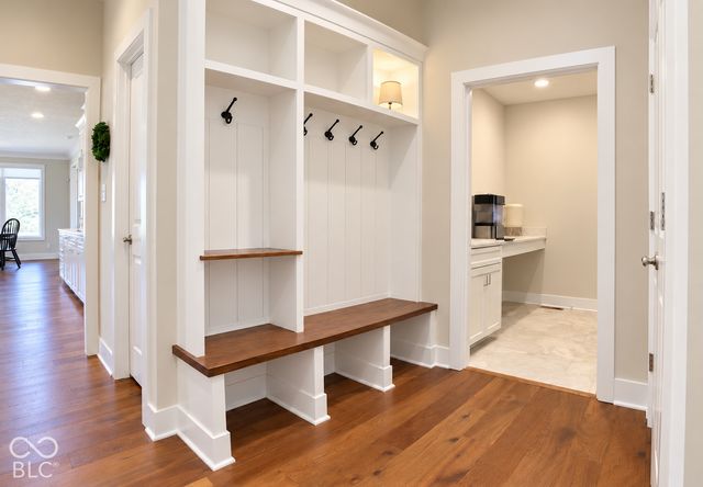 836 Justine Circle W, Indianapolis, IN 46234