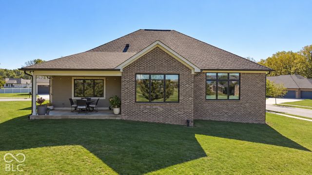 836 Justine Circle W, Indianapolis, IN 46234