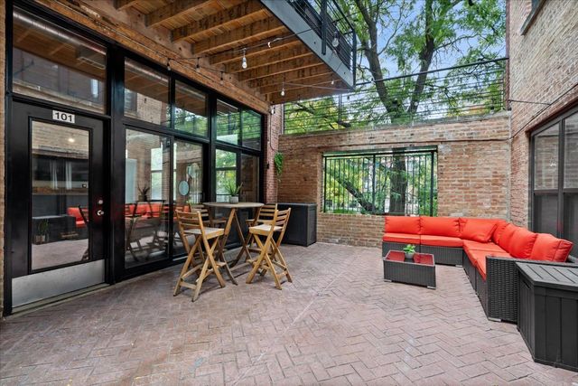 1670 N Claremont Avenue 101, Chicago, IL 60647