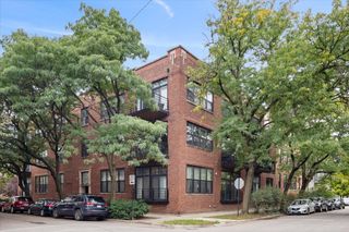1670 N Claremont Avenue 101, Chicago, IL 60647