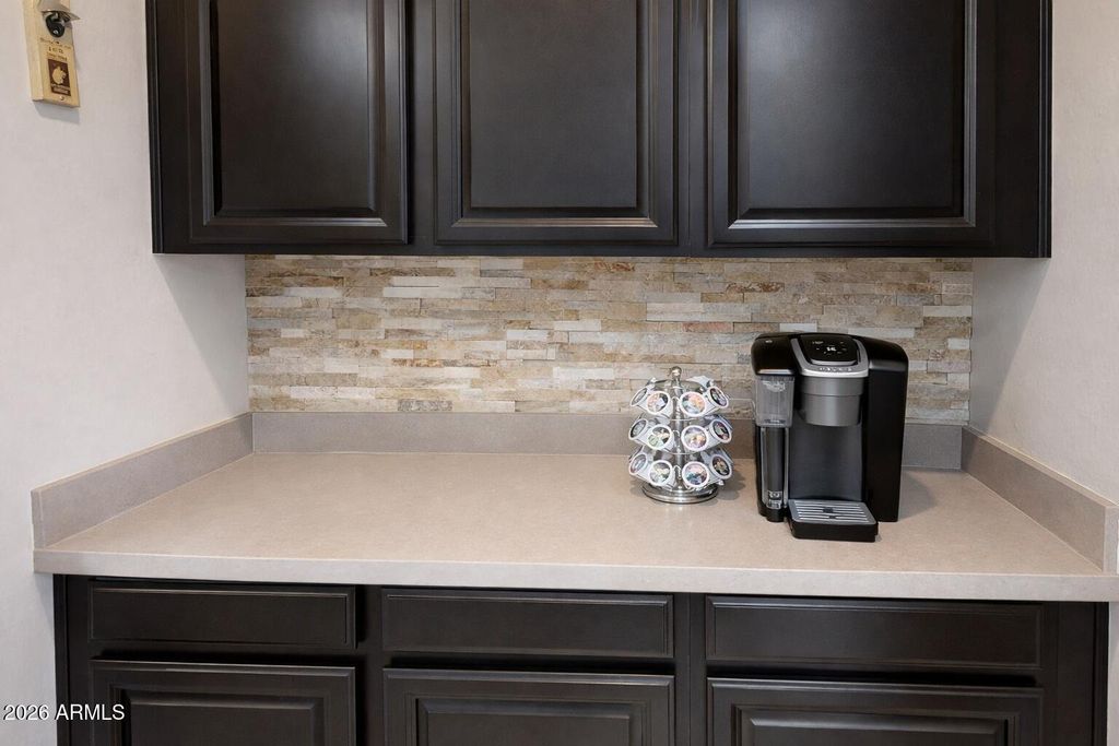 Image 13 of property listing at 11850 W LONE TREE Trail, Peoria, AZ 85383