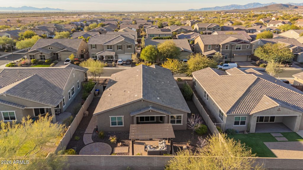 Image 23 of property listing at 11850 W LONE TREE Trail, Peoria, AZ 85383