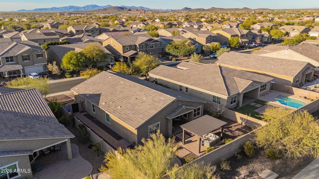 Image 29 of property listing at 11850 W LONE TREE Trail, Peoria, AZ 85383
