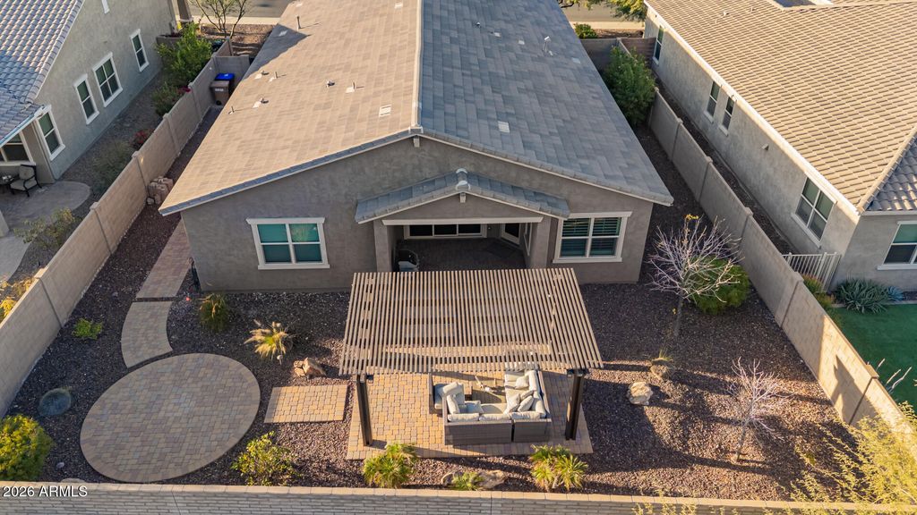 Image 4 of property listing at 11850 W LONE TREE Trail, Peoria, AZ 85383