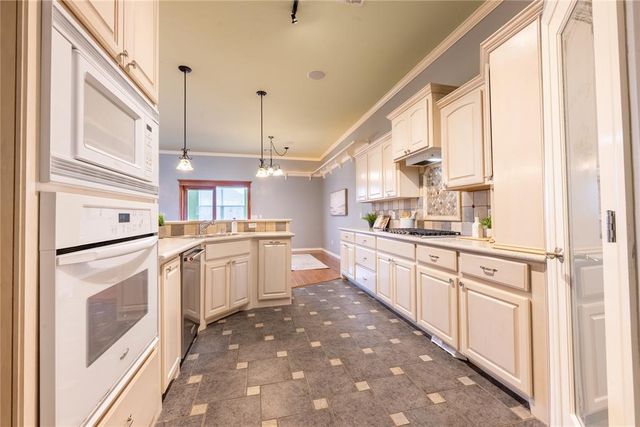 12785 SE 20th Street, Choctaw, OK 73020