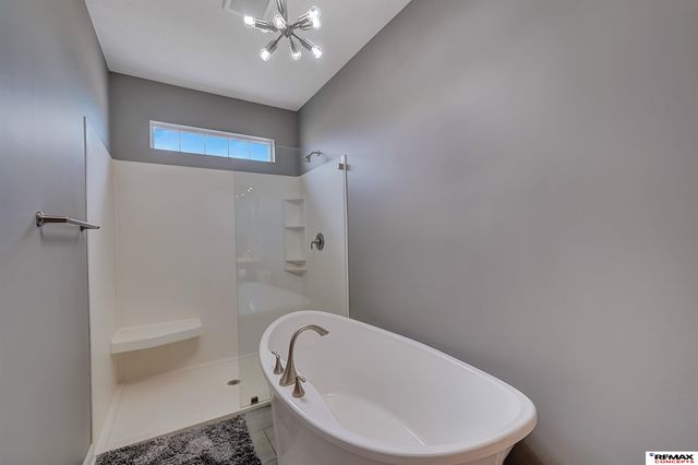 225 Knotty Pine Lane, Seward, NE 68434