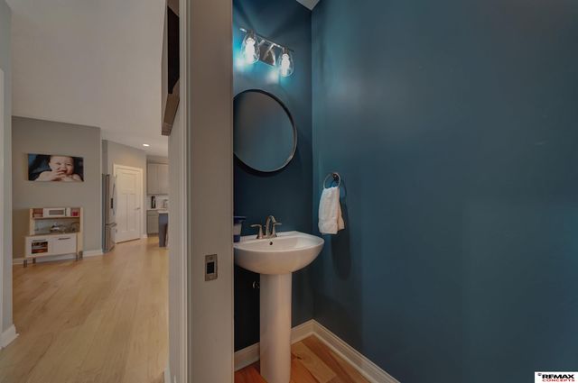 225 Knotty Pine Lane, Seward, NE 68434