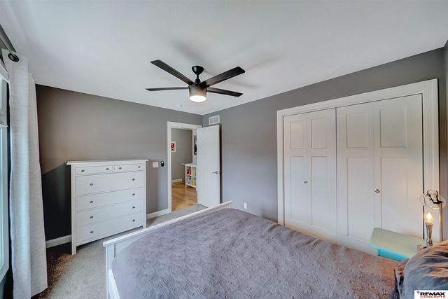 225 Knotty Pine Lane, Seward, NE 68434