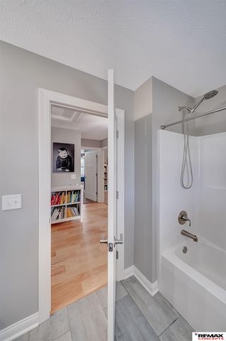 225 Knotty Pine Lane, Seward, NE 68434