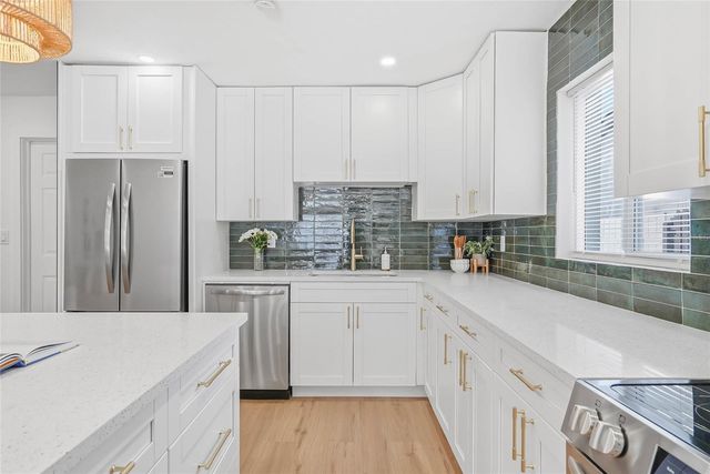 7037 124TH TERRACE, Largo, FL 33773