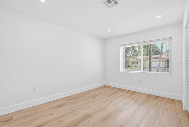 7037 124TH TERRACE, Largo, FL 33773