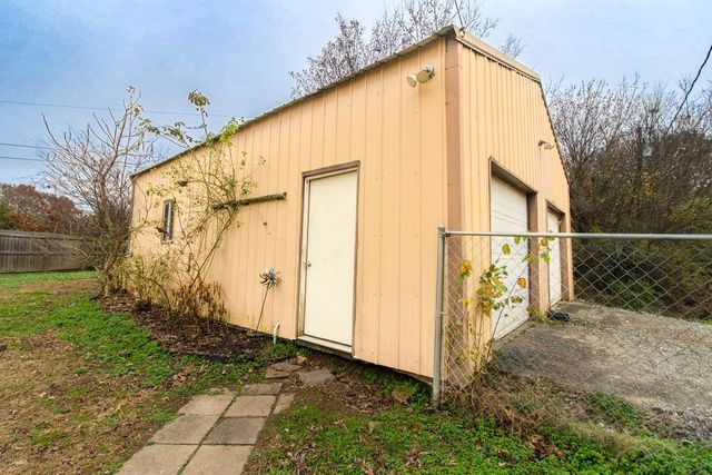 149 E Terry Street, Farmington, AR 72730