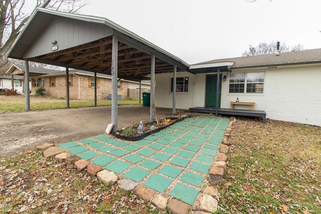 149 E Terry Street, Farmington, AR 72730