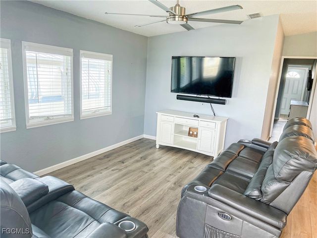 11117 Stardust DR, Fort Myers, FL 33908